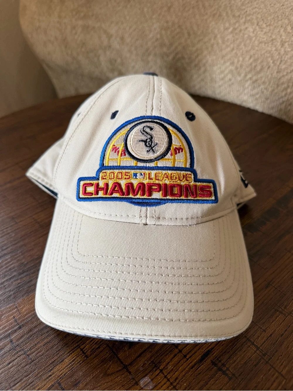 New Era Chicago White Sox 2005 League Champions White/Navy Adjustable Cap OS